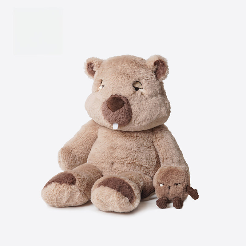 The ZEIO Wombat Plush Toy – 48cm large soft stuffed animal with a matching mini doll sits side by side against a plain white background.