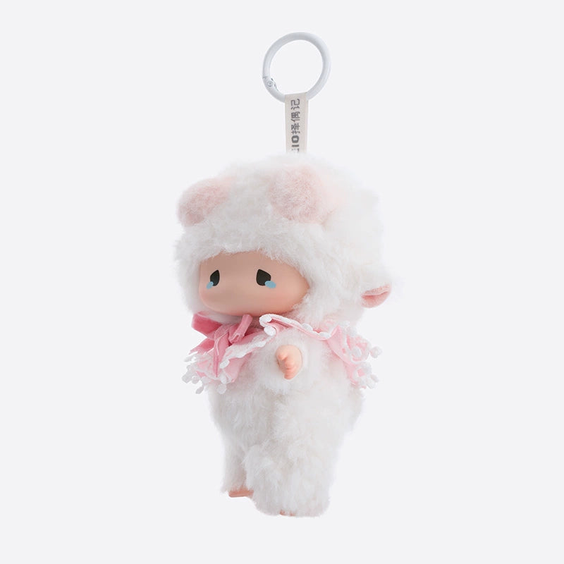 The ZEIO Sheep Plush Keychain is a 16cm soft fuzzy lamb doll with a bow and clip—perfect as a cute charm for backpacks.